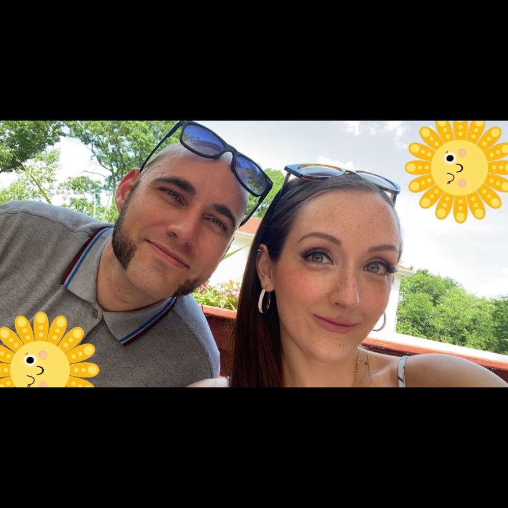 Meet your Poshers, Wade & Karissa!